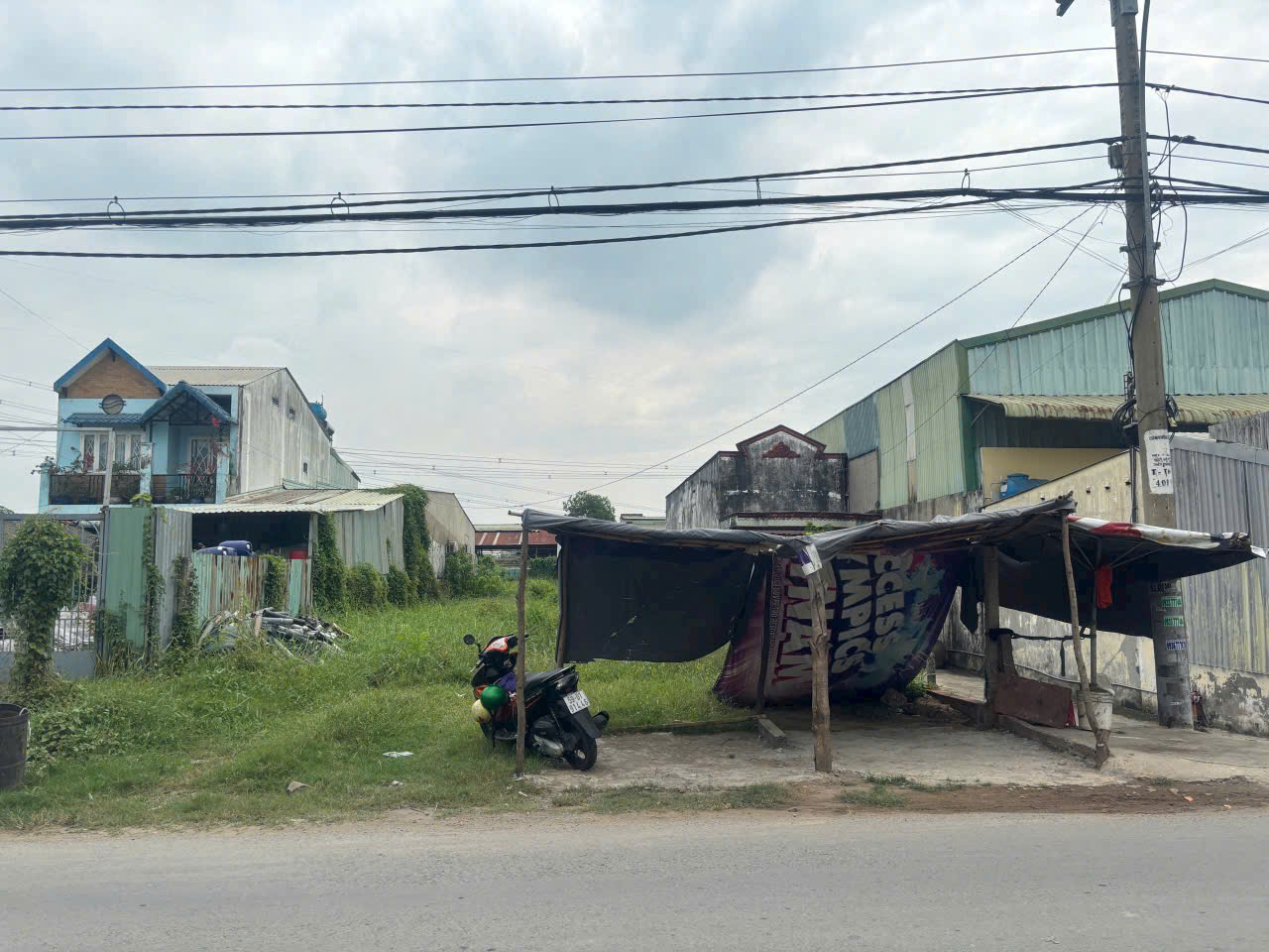 575m2 đất mặt tiền đường Thanh Niên, xã Phạm Văn Hai , Bình Chánh giá 9,9 tỷ