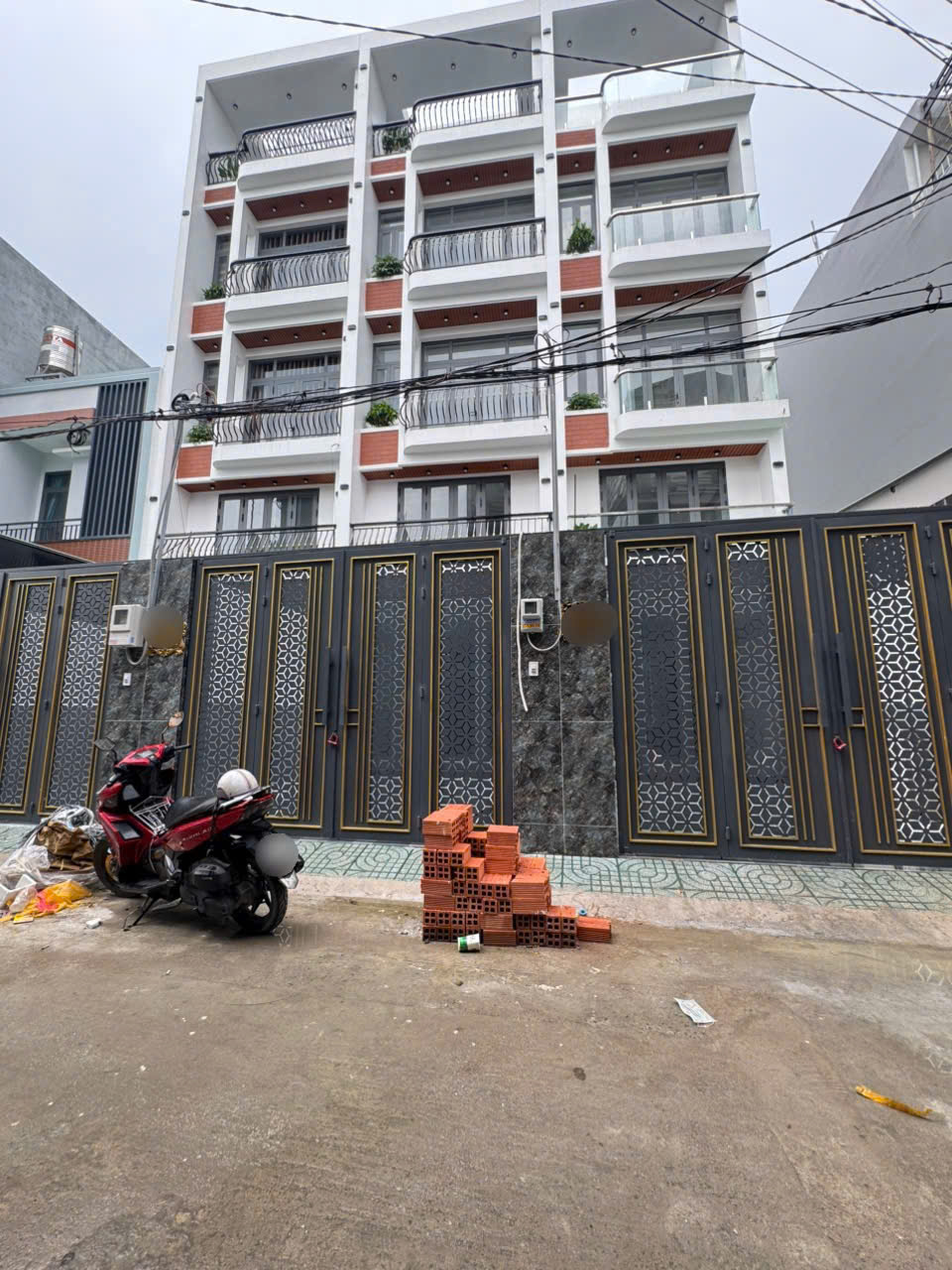 Nhà đẹp mới xây Phạm Đăng Giảng, Bình Hưng Hòa dt 92m2 3 lầu 5pn 5wc giá 7,95 tỷ