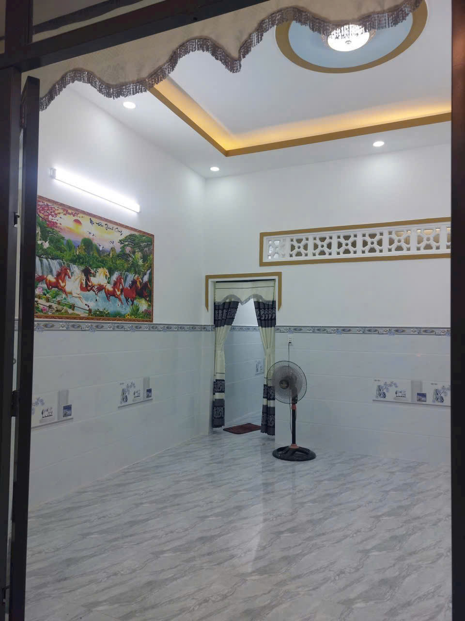 Nhà đẹp xã Tân Thông Hội , Củ Chi dt 240m2 3pn 1wc giá 2,15 tỷ