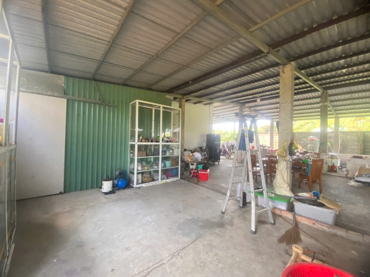 Nhà xưởng đường nhựa xã Phước Vĩnh An tổng dt 2800m2 chưa thổ ( xưởng 1000m2) giá 8,5 tỷ