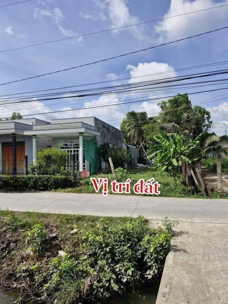 Bán đất thổ cư xã Nhựt Chánh , Bến Lức dt 361,5m2 giá giảm còn 1 tỷ 468 triệu