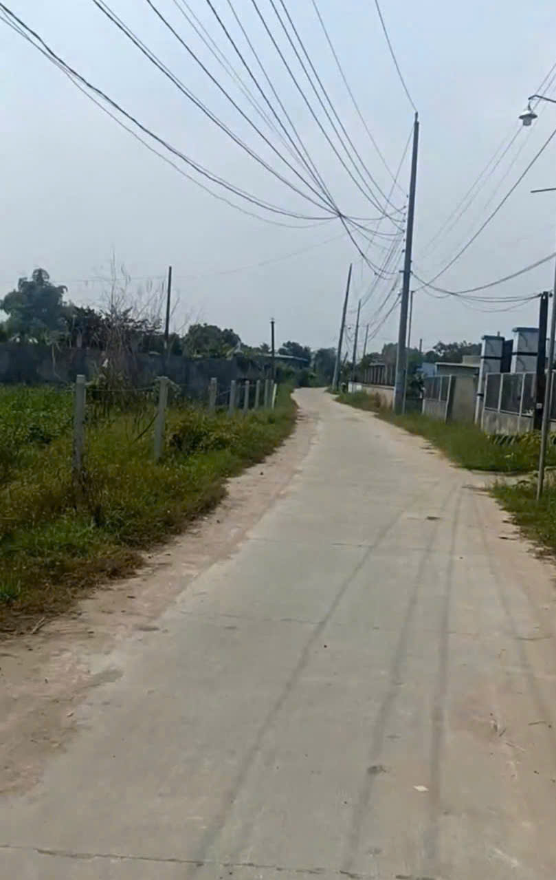 Bán cái ao đường beton xã Đức Hòa Thượng tdt 5812m2 ( có 731m2 thổ ) giá 6,5 tỷ