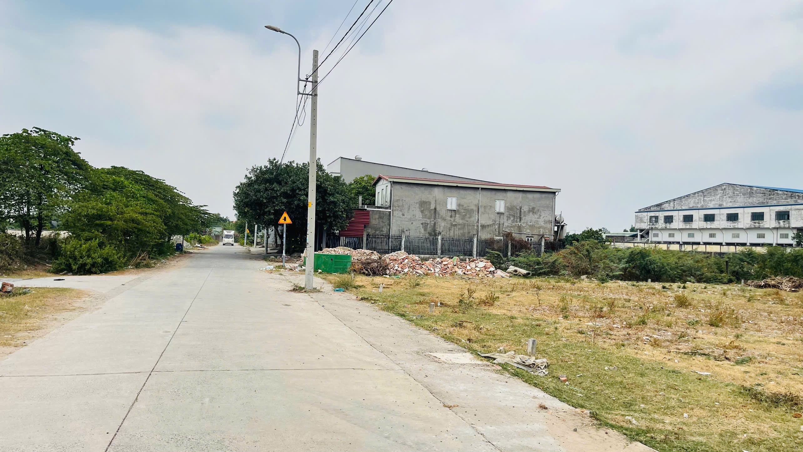 CHÍNH CHỦ BÁN ĐẤT - SẴN SỔ CÔNG CHỨNG NGAY