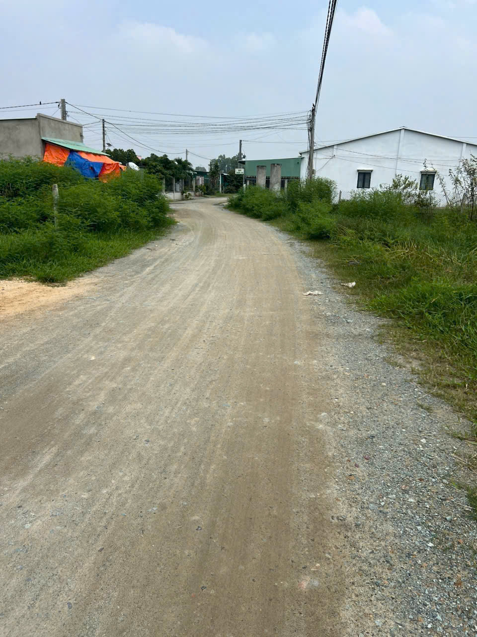 Bán 2 nền thổ cư đường đá xanh 7m , xã Hòa Khánh Tây dt 135m2 giá 700 triệu 1 lô