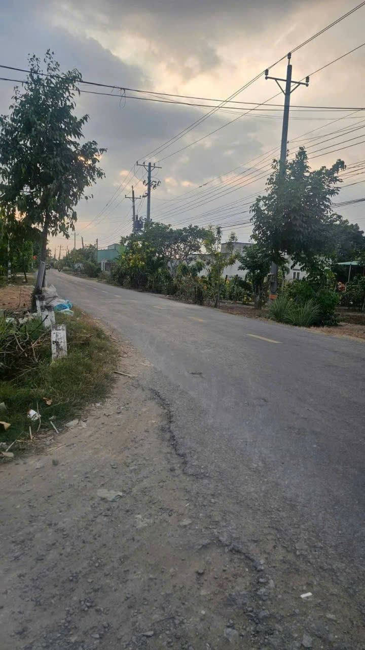 Bán 6 nền thổ cư liền kề đường beton xe hơi xã Phước Vân giá 750 -850tr -900tr