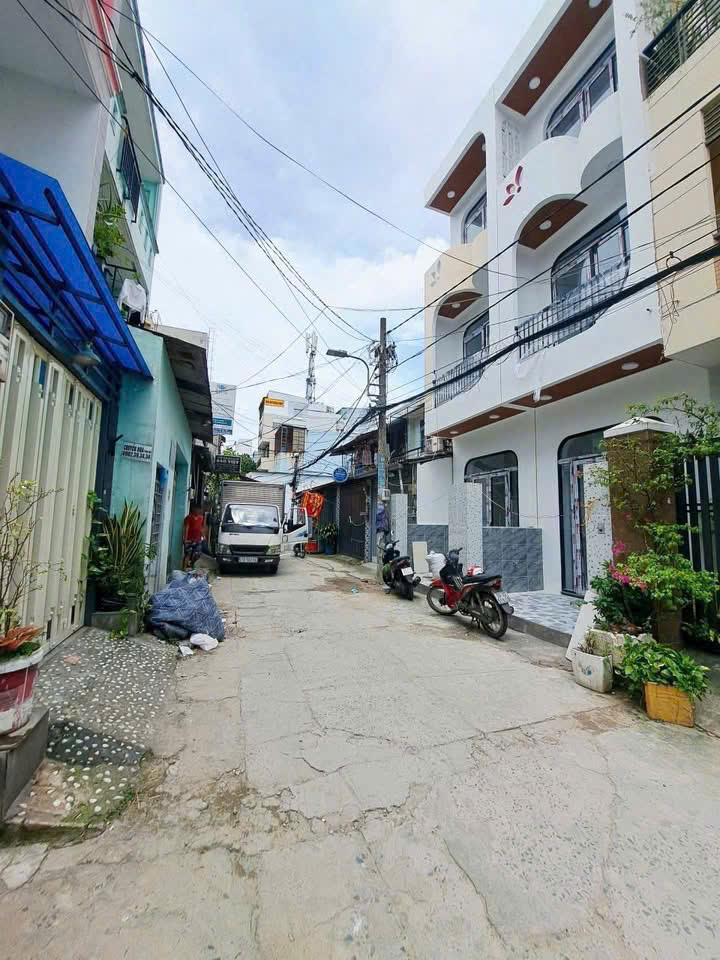 Nhà hẻm mới xây Lê Trọng Tấn, Tây Thạnh dt 51m2 2 lầu 4pn 4wc giá 5,85 tỷ