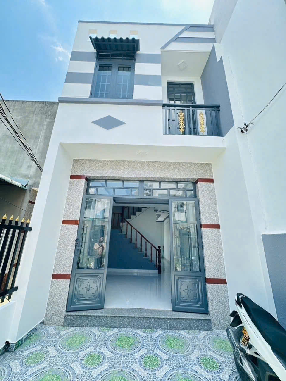 Nhà đẹp mới xây xã Mỹ Lộc, Cần Giuộc dt 64m2 1 lầu 2pn 2wc giá 1,55 tỷ