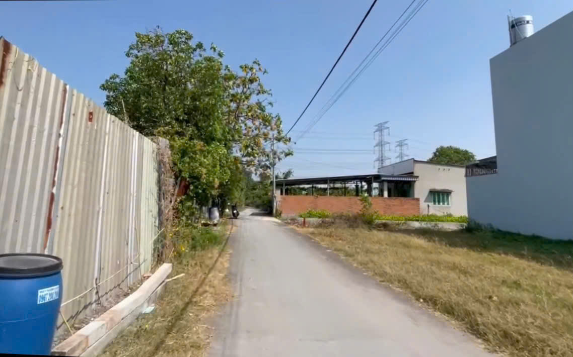 Bán đất thổ cư hẻm đường nhựa xã Tân Thạnh Đông , Củ Chi dt 150m2 giá 2 tỷ