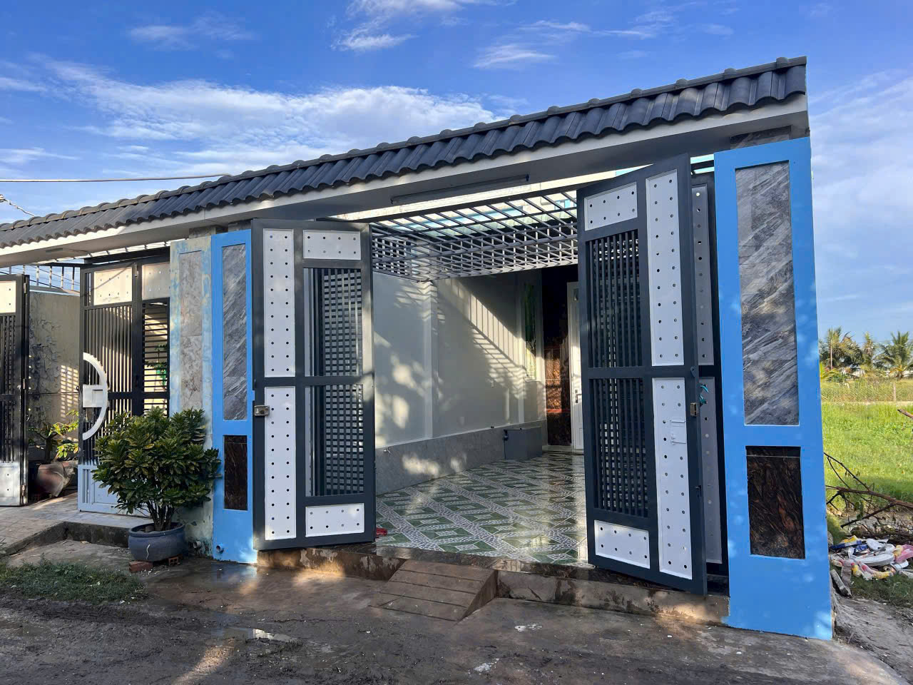 Nhà hẻm ấp Bình Hữu 1, xã Đức Hòa Thượng dt 215m2 2pn 1wc giá 1,7 tỷ
