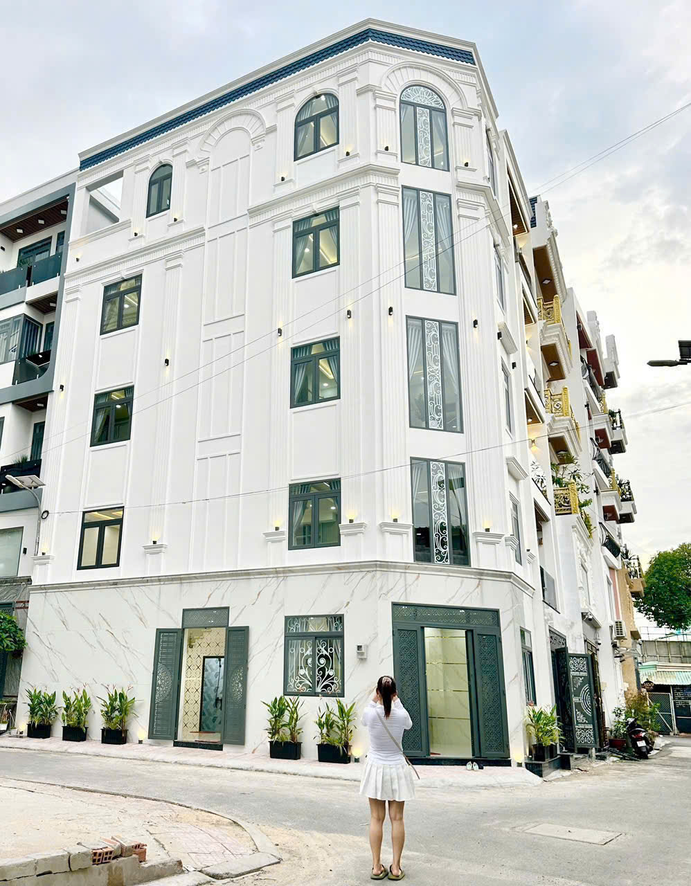 Nhà đẹp / Mã Lò, Bình Trị Đông A dt 52m2 2 lầu ,5pn, 5wc , sân thượng giá 8,6 tỷ