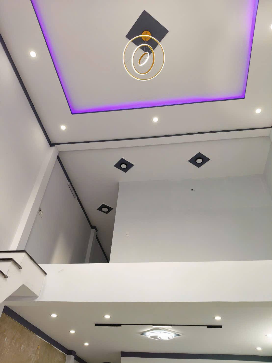 Bán nhà 2 mặt tiền đường nhưa xã Phú Hoà Đông 1 lửng, 3pn, 2wc giá 3,2 tỷ