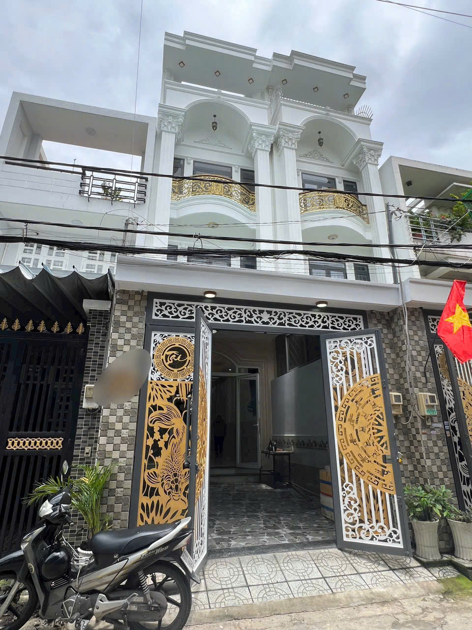 Nhà mới xây / Liên Khu 4-5, Bình Hưng Hòa B dt 80m2 2 lầu 4pn 5wc giá 6,8 tỷ