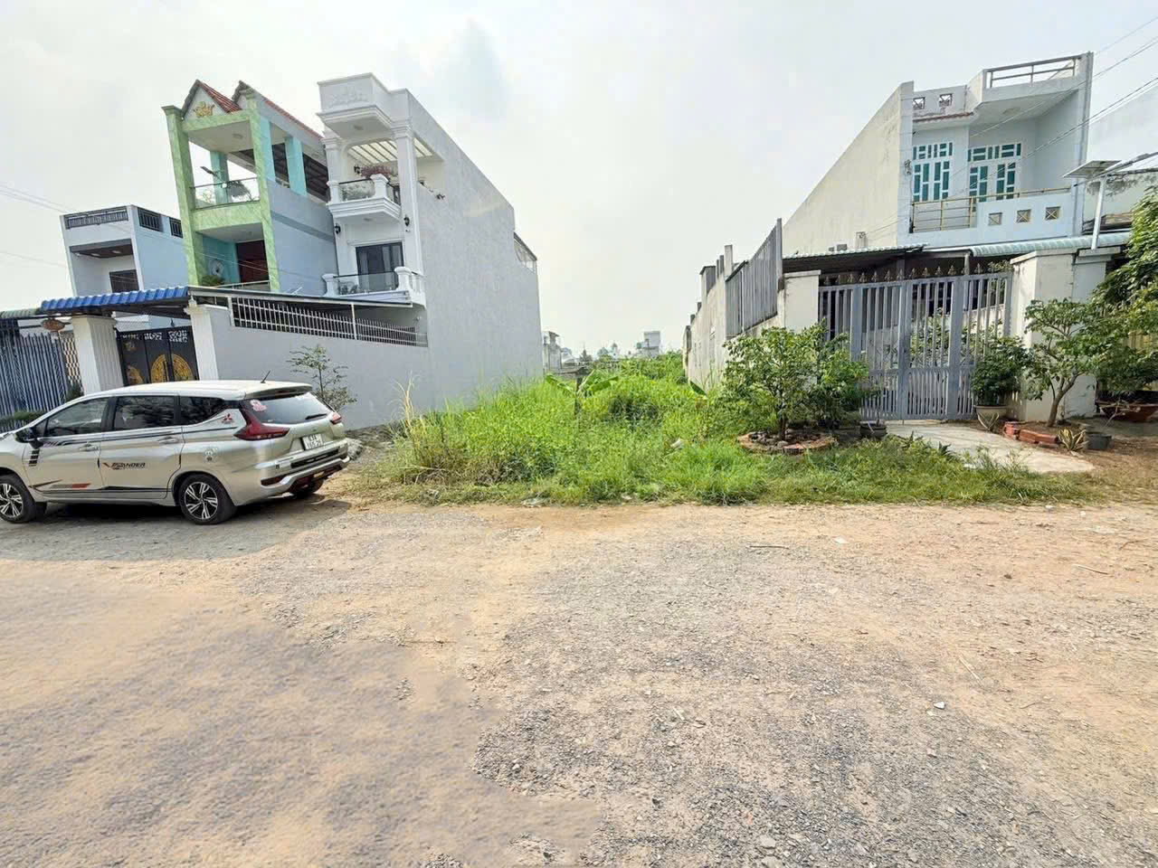 Bán nền thổ cư tại kp3, thị trấn Bến Lức dt 100m2 giá giảm còn 2 tỷ