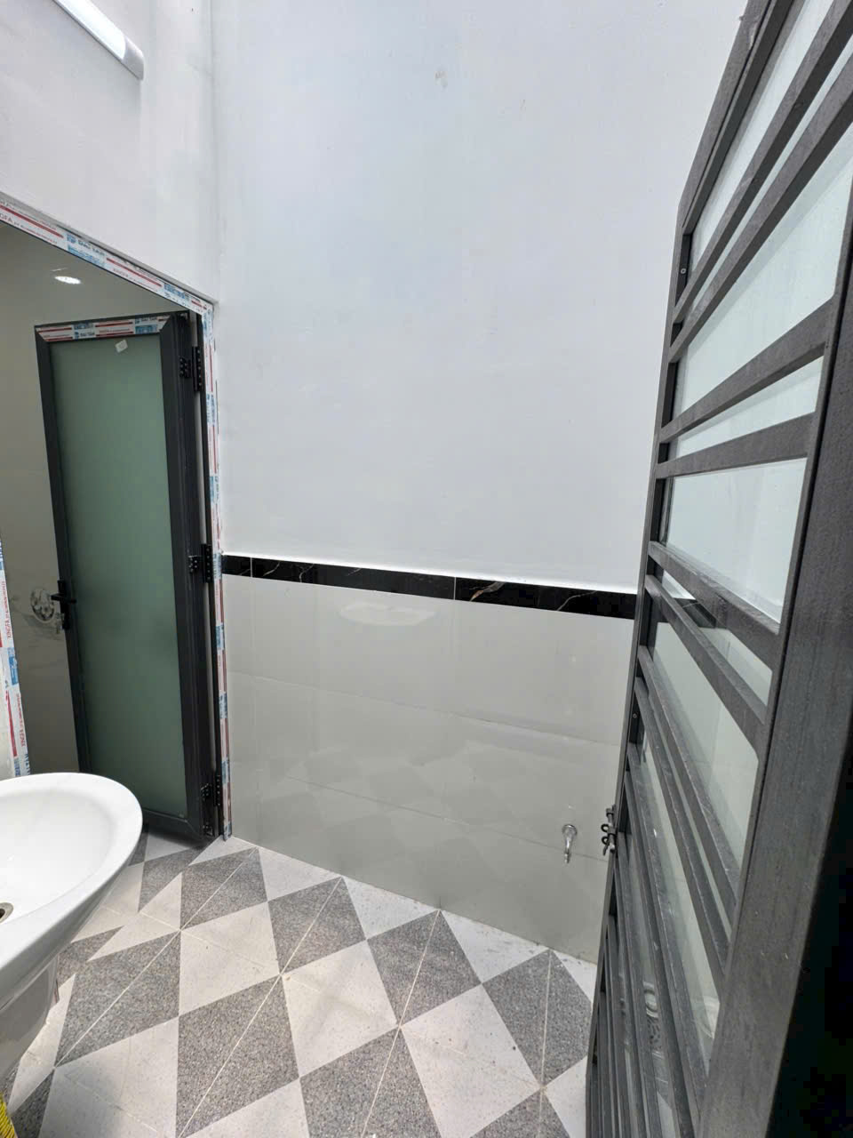 Nhà hẻm Bình Thành, Bình Hưng Hòa B dt 56m2 1 lầu 2pn 2wc giá 4,3 tỷ