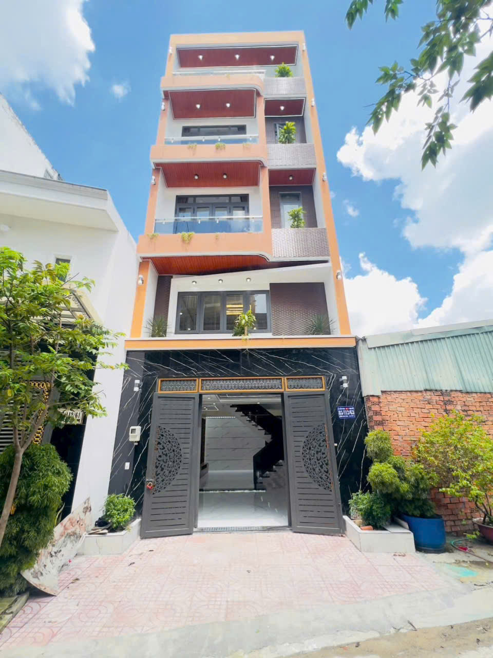 Siêu phẩm nhà Bình Thành, Bình Hưng Hòa B dt 67,6m2 3 lầu 5pn 5wc giá 7,3 tỷ ( 0 lộ giới)