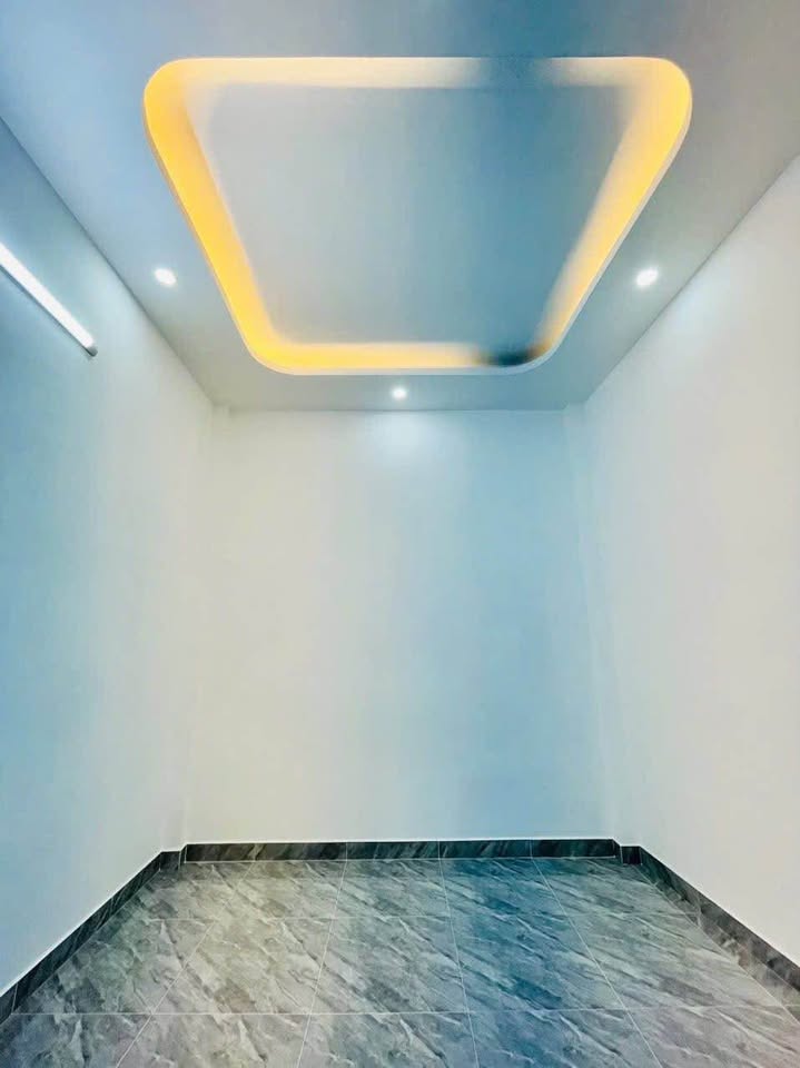 Bán nhà hẻm 413 /// Lê Văn Quới, Bình Trị Đông A dt 38,5m2 , 1 lầu, 2pn, 2wc hướng tây giá 4,98 tỷ