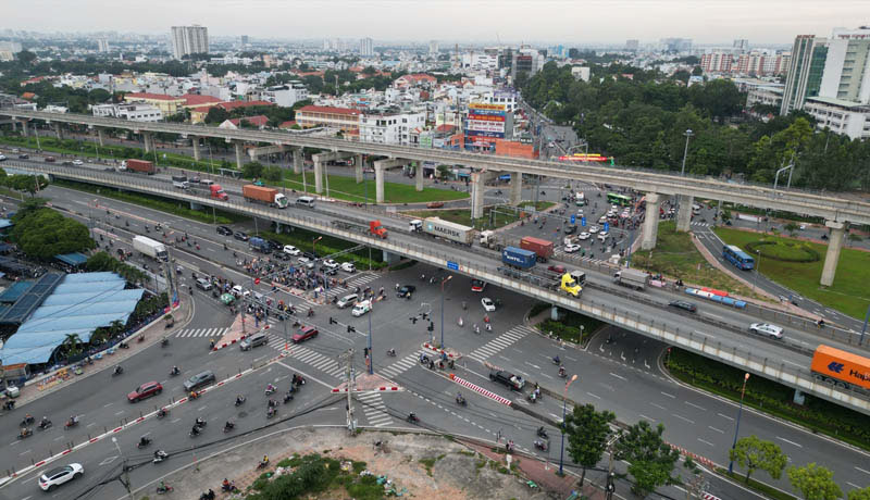 Ngã Tư Thủ Đức - Trung Tâm Giao Thông Và Kinh Tế Sôi Động